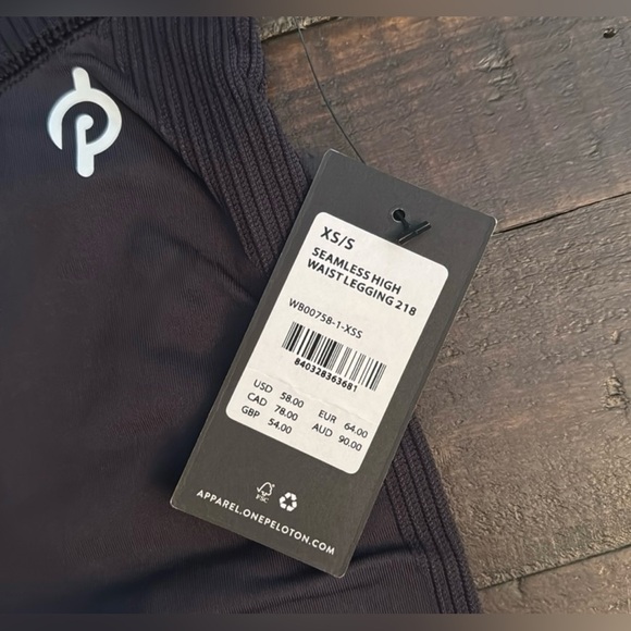 NWT Peloton Seamless High Rise Leggings in BlacK. XS/S and M/L ARE AVAILABLE - Picture 7 of 7